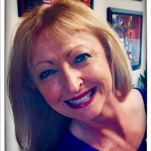 Meet your Posher, Kelly